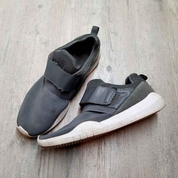 zara velcro sneakers
